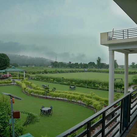 Vasant Corbett Resort Rāmnagar Extérieur photo